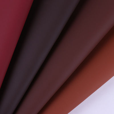 Переработанная кожа из ПВХ покрывает сиденье от плесень