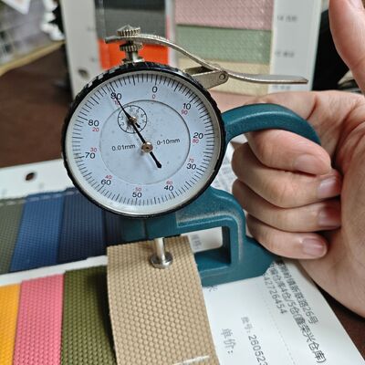 Шестиугольная рельефная баскетбольная текстура ПВХ синтетическая кожа ролл искусственная кожа для сумок Мебель автомобильного интерьера
